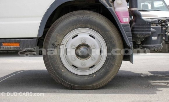 Buy Import Mitsubishi Carisma White Car in Import - Dubai in Artibonite Buy Import Mitsubishi Carisma White Car in Import - Dubai in Artibonite