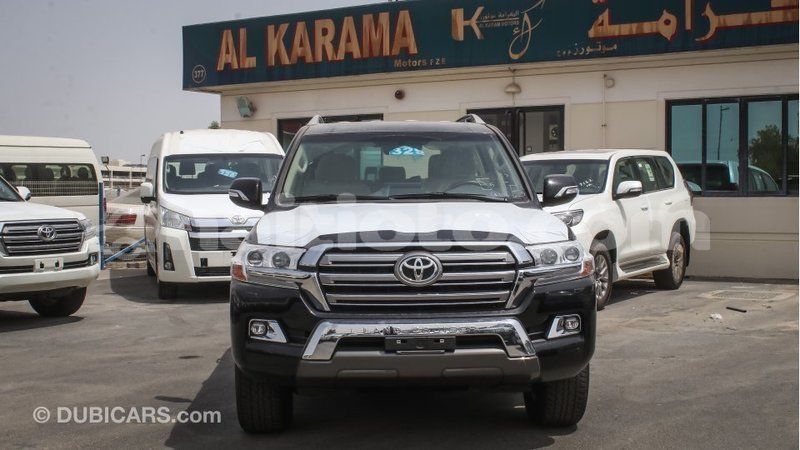Big with watermark toyota land cruiser artibonite import dubai 1739