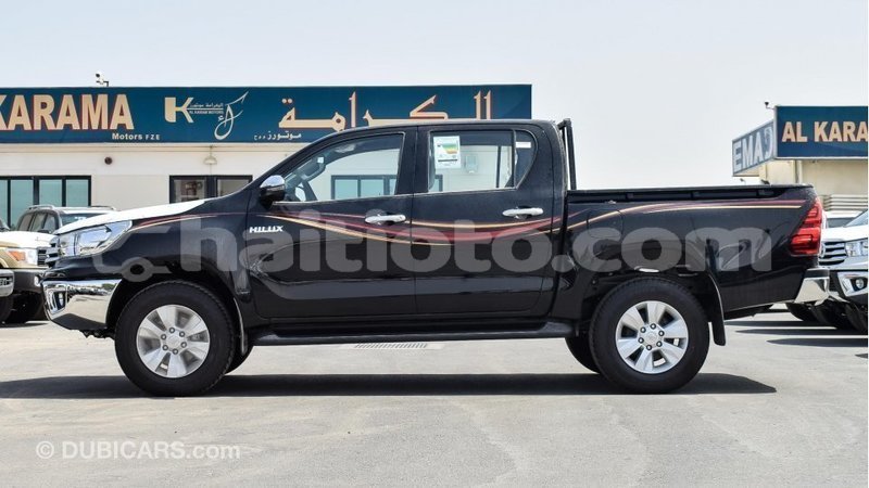 Big with watermark toyota hilux artibonite import dubai 1740