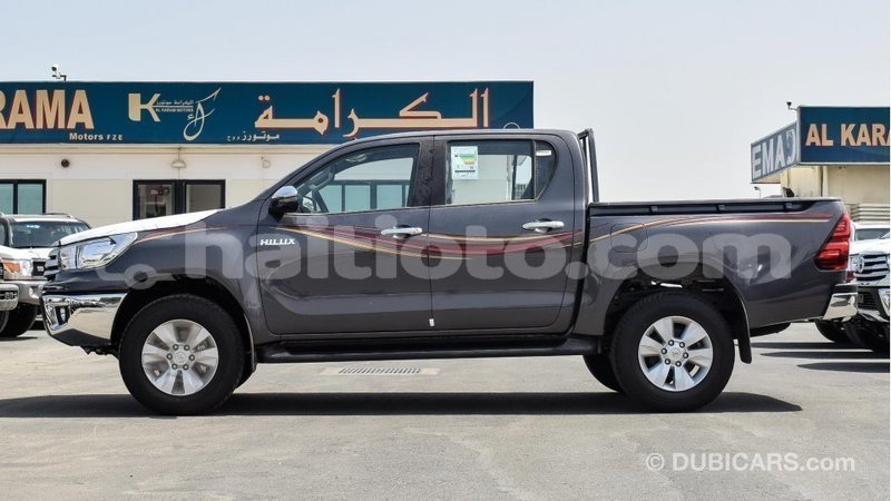 Big with watermark toyota hilux artibonite import dubai 1741