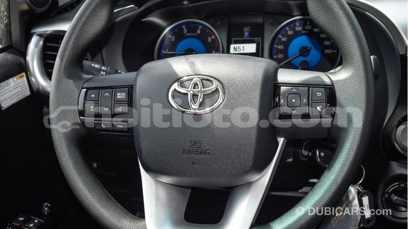 Big with watermark toyota hilux artibonite import dubai 1741