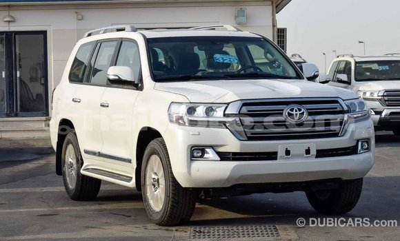 Acheter Import Voiture Toyota Land Cruiser Blanc à Import - Dubai, Artibonite Acheter Import Voiture Toyota Land Cruiser Blanc à Import - Dubai, Artibonite