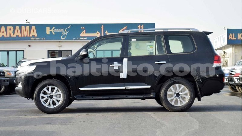 Big with watermark toyota land cruiser artibonite import dubai 1743