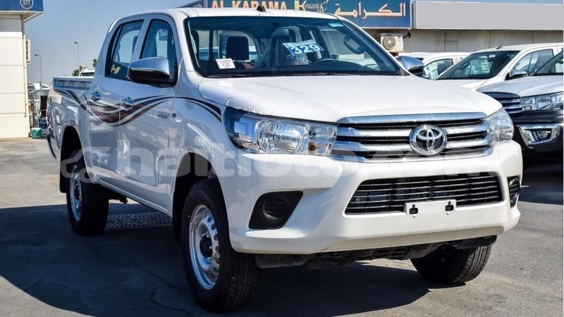 Big with watermark toyota hilux artibonite import dubai 1745