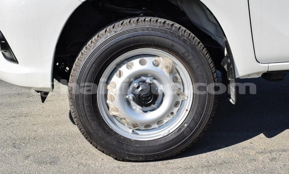 Acheter Import Voiture Toyota Hilux Blanc à Import - Dubai, Artibonite Acheter Import Voiture Toyota Hilux Blanc à Import - Dubai, Artibonite
