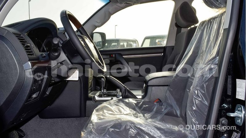 Big with watermark toyota land cruiser artibonite import dubai 1747