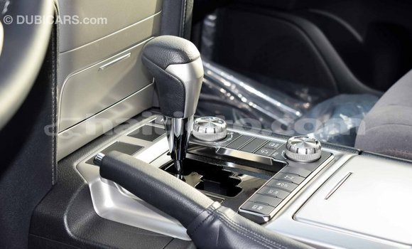 Acheter Import Voiture Toyota Land Cruiser Noir à Import - Dubai, Artibonite Acheter Import Voiture Toyota Land Cruiser Noir à Import - Dubai, Artibonite