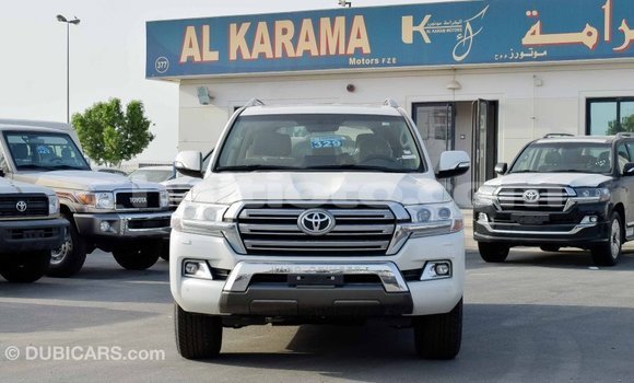 Acheter Import Voiture Toyota Land Cruiser Blanc à Import - Dubai, Artibonite Acheter Import Voiture Toyota Land Cruiser Blanc à Import - Dubai, Artibonite