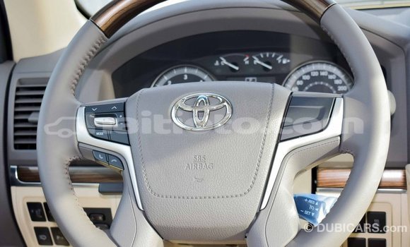 Acheter Import Voiture Toyota Land Cruiser Blanc à Import - Dubai, Artibonite Acheter Import Voiture Toyota Land Cruiser Blanc à Import - Dubai, Artibonite