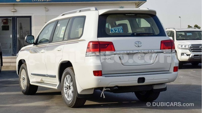 Big with watermark toyota land cruiser artibonite import dubai 1748