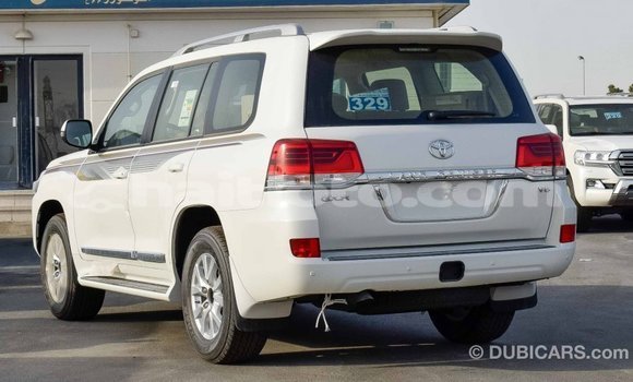 Acheter Import Voiture Toyota Land Cruiser Blanc à Import - Dubai, Artibonite Acheter Import Voiture Toyota Land Cruiser Blanc à Import - Dubai, Artibonite