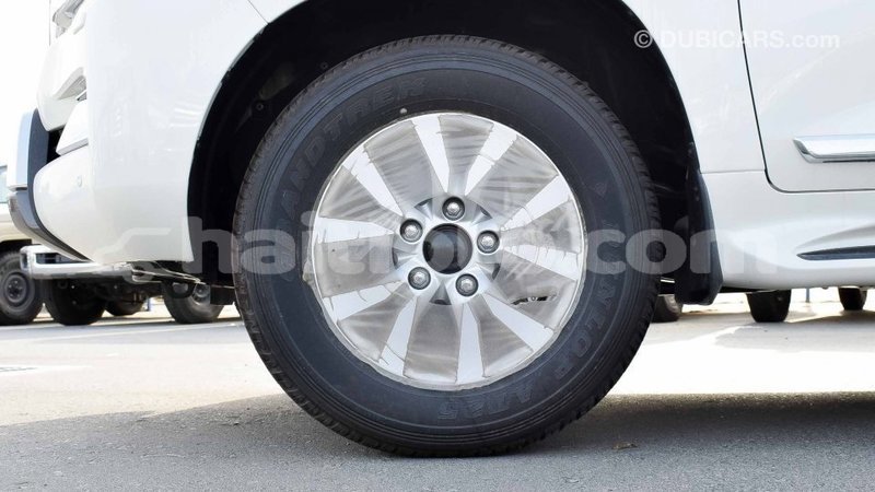 Big with watermark toyota land cruiser artibonite import dubai 1748