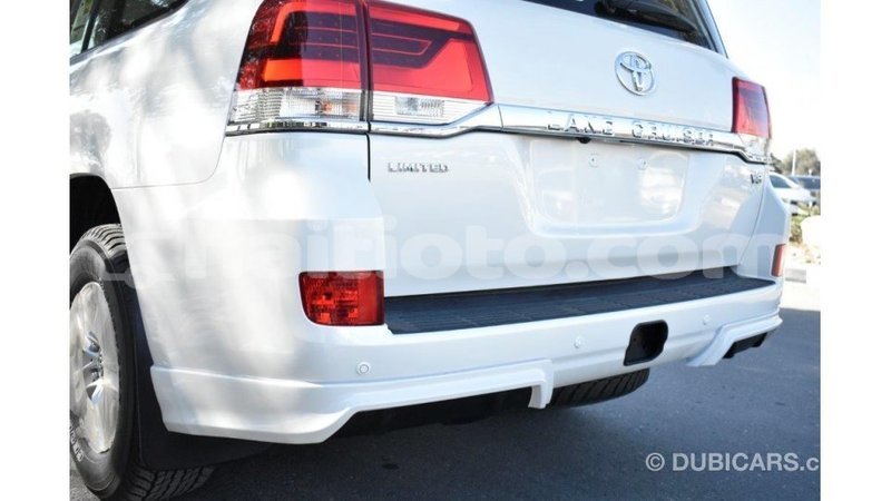 Big with watermark toyota land cruiser artibonite import dubai 1755