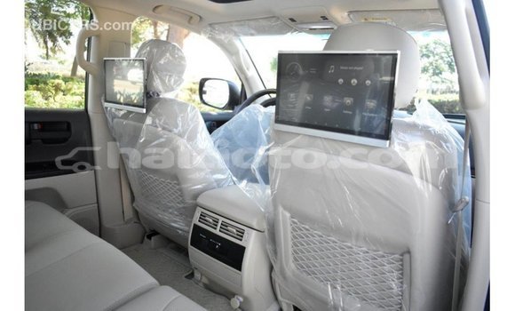 Acheter Import Voiture Toyota Land Cruiser Blanc à Import - Dubai, Artibonite Acheter Import Voiture Toyota Land Cruiser Blanc à Import - Dubai, Artibonite