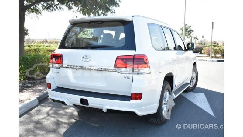 Big with watermark toyota land cruiser artibonite import dubai 1755