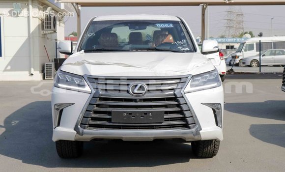 Acheter Import Voiture Lexus LX Blanc à Import - Dubai, Artibonite Acheter Import Voiture Lexus LX Blanc à Import - Dubai, Artibonite