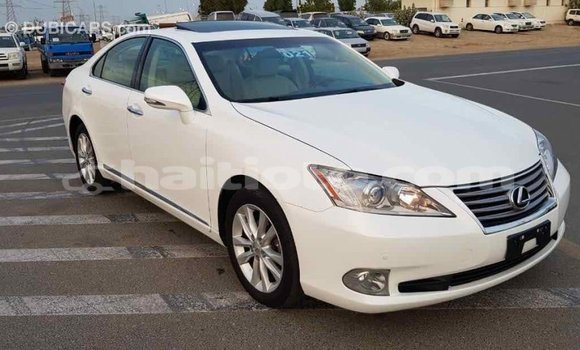 Acheter Import Voiture Lexus ES Blanc à Import - Dubai, Artibonite Acheter Import Voiture Lexus ES Blanc à Import - Dubai, Artibonite