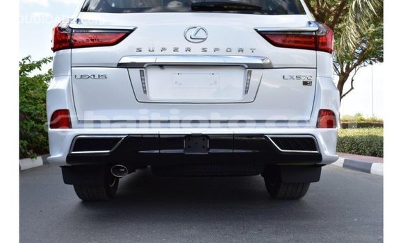 Acheter Import Voiture Lexus LX Blanc à Import - Dubai, Artibonite Acheter Import Voiture Lexus LX Blanc à Import - Dubai, Artibonite