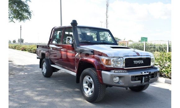 Acheter Import Voiture Toyota Land Cruiser Rouge à Import - Dubai, Artibonite Acheter Import Voiture Toyota Land Cruiser Rouge à Import - Dubai, Artibonite