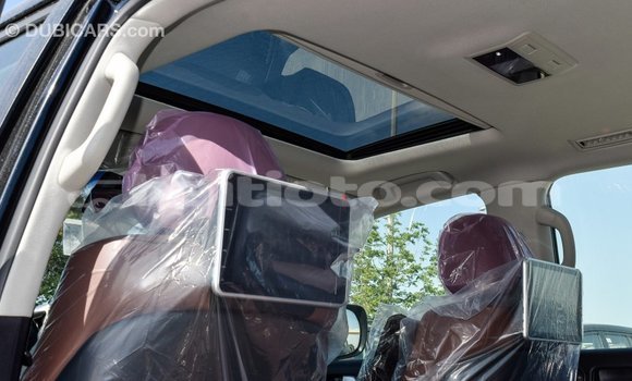 Acheter Import Voiture Toyota Land Cruiser Noir à Import - Dubai, Artibonite Acheter Import Voiture Toyota Land Cruiser Noir à Import - Dubai, Artibonite