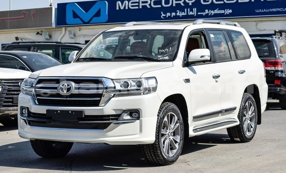 Acheter Import Voiture Toyota Land Cruiser Blanc à Import - Dubai, Artibonite Acheter Import Voiture Toyota Land Cruiser Blanc à Import - Dubai, Artibonite