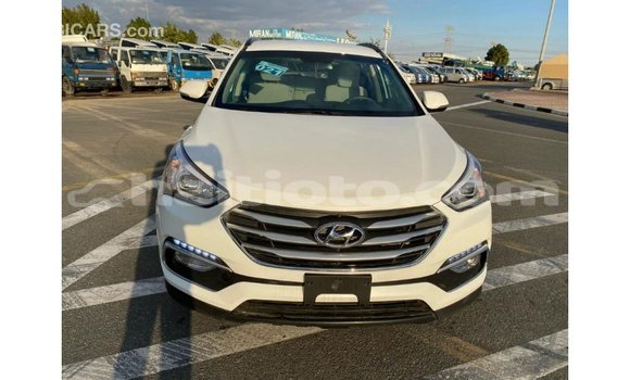 Acheter Import Voiture Hyundai Santa Fe Blanc à Import - Dubai, Artibonite Acheter Import Voiture Hyundai Santa Fe Blanc à Import - Dubai, Artibonite