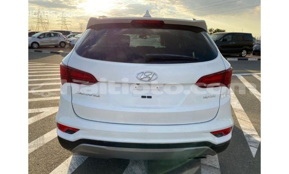 Acheter Import Voiture Hyundai Santa Fe Blanc à Import - Dubai, Artibonite Acheter Import Voiture Hyundai Santa Fe Blanc à Import - Dubai, Artibonite