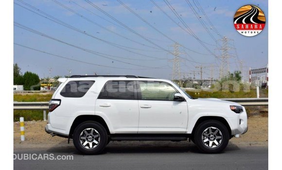 Acheter Import Voiture Toyota 4Runner Blanc à Import - Dubai, Artibonite Acheter Import Voiture Toyota 4Runner Blanc à Import - Dubai, Artibonite