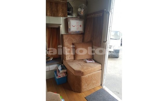 Acheter Import Voiture Kia Rio Blanc à Import - Dubai, Artibonite Acheter Import Voiture Kia Rio Blanc à Import - Dubai, Artibonite