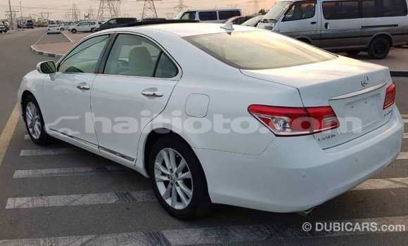 Acheter Import Voiture Lexus ES Blanc à Import - Dubai, Artibonite Acheter Import Voiture Lexus ES Blanc à Import - Dubai, Artibonite