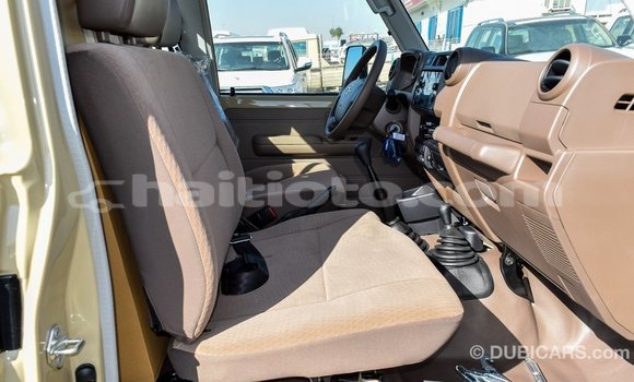 Acheter Import Voiture Toyota Land Cruiser Beige à Import - Dubai, Artibonite Acheter Import Voiture Toyota Land Cruiser Beige à Import - Dubai, Artibonite