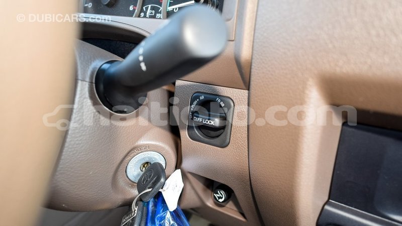 Big with watermark toyota land cruiser artibonite import dubai 1784