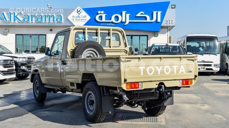 Big with watermark toyota land cruiser artibonite import dubai 1784