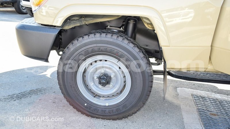 Big with watermark toyota land cruiser artibonite import dubai 1784