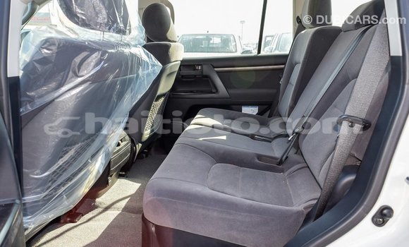 Acheter Import Voiture Toyota Land Cruiser Blanc à Import - Dubai, Artibonite Acheter Import Voiture Toyota Land Cruiser Blanc à Import - Dubai, Artibonite