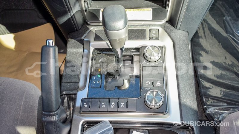 Big with watermark toyota land cruiser artibonite import dubai 1785