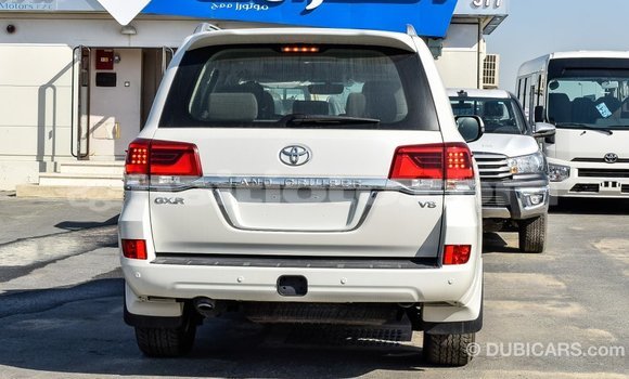 Acheter Import Voiture Toyota Land Cruiser Blanc à Import - Dubai, Artibonite Acheter Import Voiture Toyota Land Cruiser Blanc à Import - Dubai, Artibonite