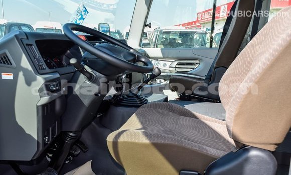 Acheter Import Voiture Toyota Coaster Blanc à Import - Dubai, Artibonite Acheter Import Voiture Toyota Coaster Blanc à Import - Dubai, Artibonite