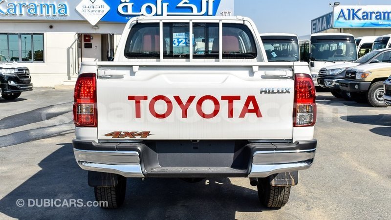 Big with watermark toyota hilux artibonite import dubai 1788
