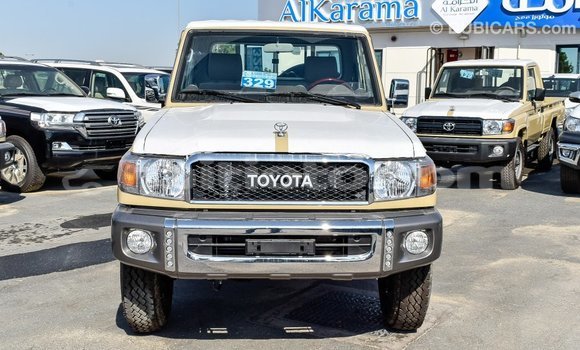 Acheter Import Voiture Toyota Land Cruiser Beige à Import - Dubai, Artibonite Acheter Import Voiture Toyota Land Cruiser Beige à Import - Dubai, Artibonite