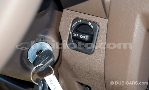 Acheter Import Voiture Toyota Land Cruiser Beige à Import - Dubai, Artibonite Acheter Import Voiture Toyota Land Cruiser Beige à Import - Dubai, Artibonite
