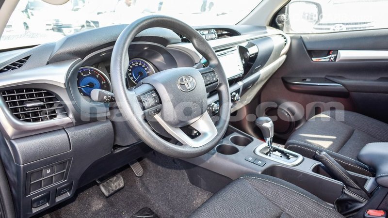 Big with watermark toyota hilux artibonite import dubai 1791