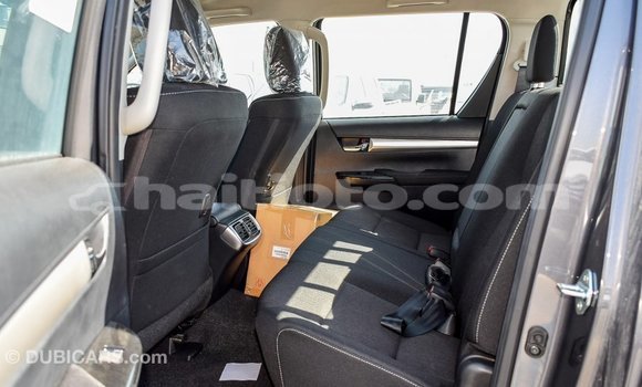 Acheter Import Voiture Toyota Hilux Autre à Import - Dubai, Artibonite Acheter Import Voiture Toyota Hilux Autre à Import - Dubai, Artibonite