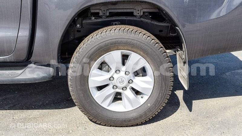 Big with watermark toyota hilux artibonite import dubai 1791
