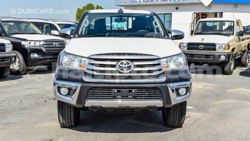 Big with watermark toyota hilux artibonite import dubai 1792