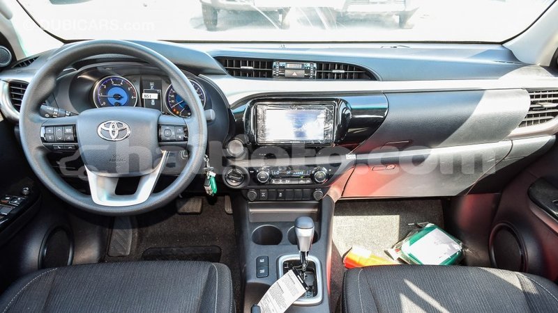 Big with watermark toyota hilux artibonite import dubai 1792