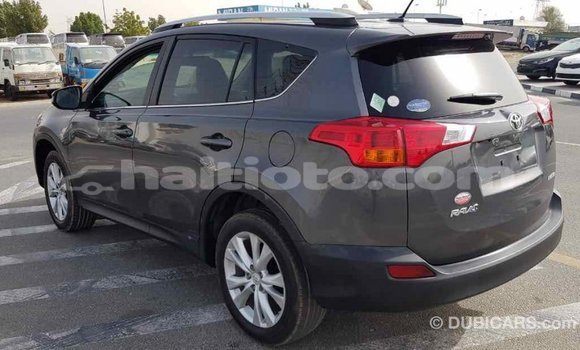 Acheter Import Voiture Toyota RAV4 Autre à Import - Dubai, Artibonite Acheter Import Voiture Toyota RAV4 Autre à Import - Dubai, Artibonite