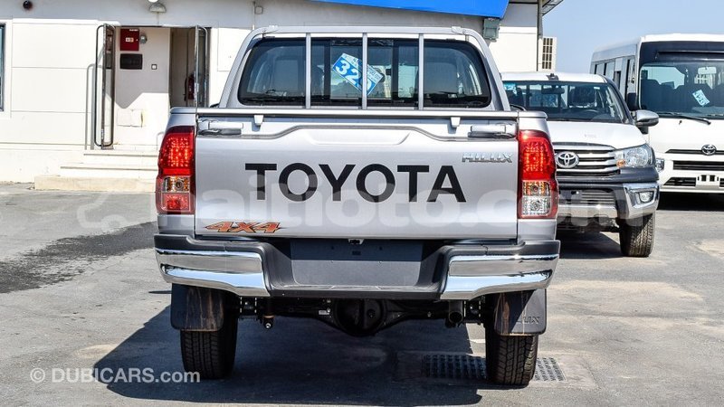 Big with watermark toyota hilux artibonite import dubai 1793