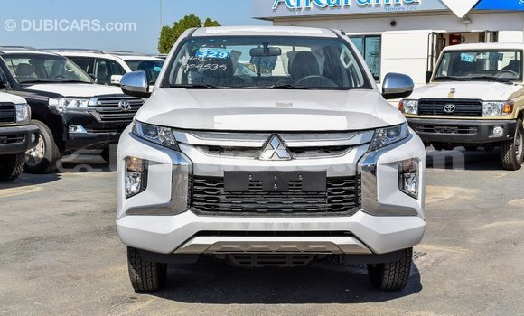 Acheter Import Voiture Mitsubishi L200 Blanc à Import - Dubai, Artibonite Acheter Import Voiture Mitsubishi L200 Blanc à Import - Dubai, Artibonite