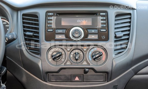 Acheter Import Voiture Mitsubishi L200 Blanc à Import - Dubai, Artibonite Acheter Import Voiture Mitsubishi L200 Blanc à Import - Dubai, Artibonite